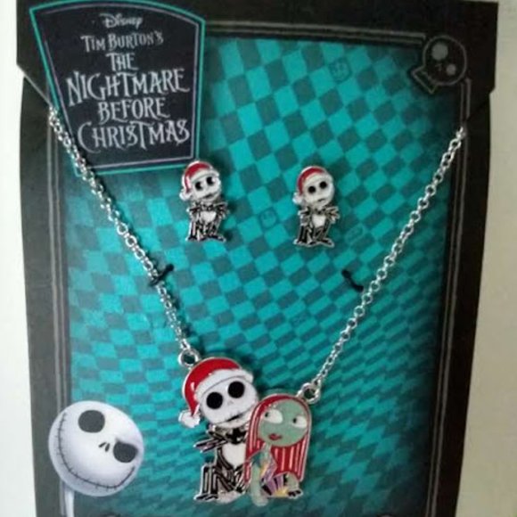 DISNEY 2pc THE NIGHTMARE BEFORE CHRISTMAS JACK + SALLY NECKLACE + EARRINGS SET - Picture 2 of 8